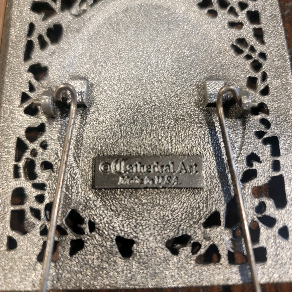 Cathedral Art 3.5" Sister Metal Plaque - Sisters Best Friends Gift Plaque - Picture 6 of 6